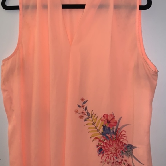 Top - Picture 2 of 3